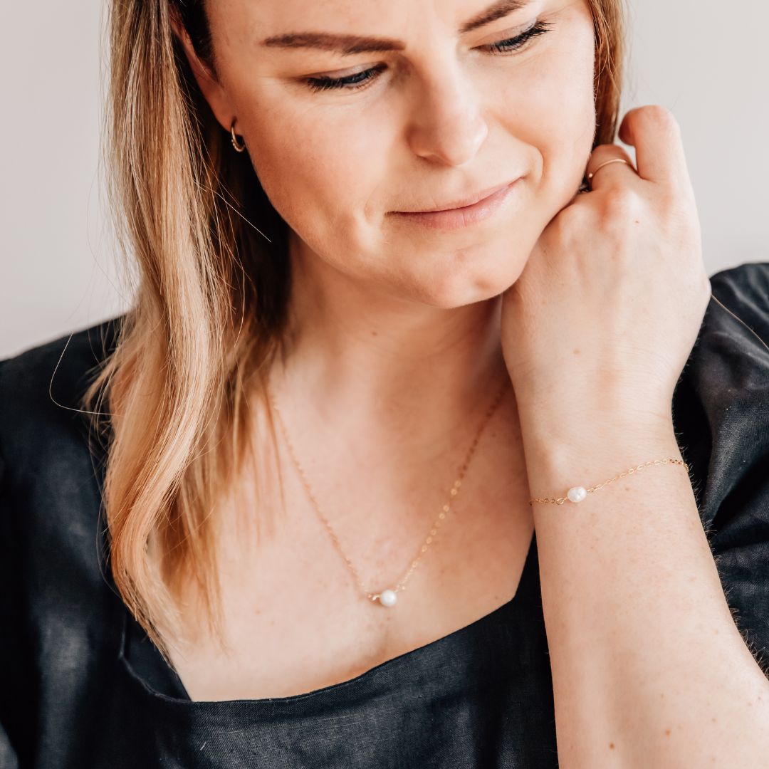 Dainty Button Baroque Pearl Necklace