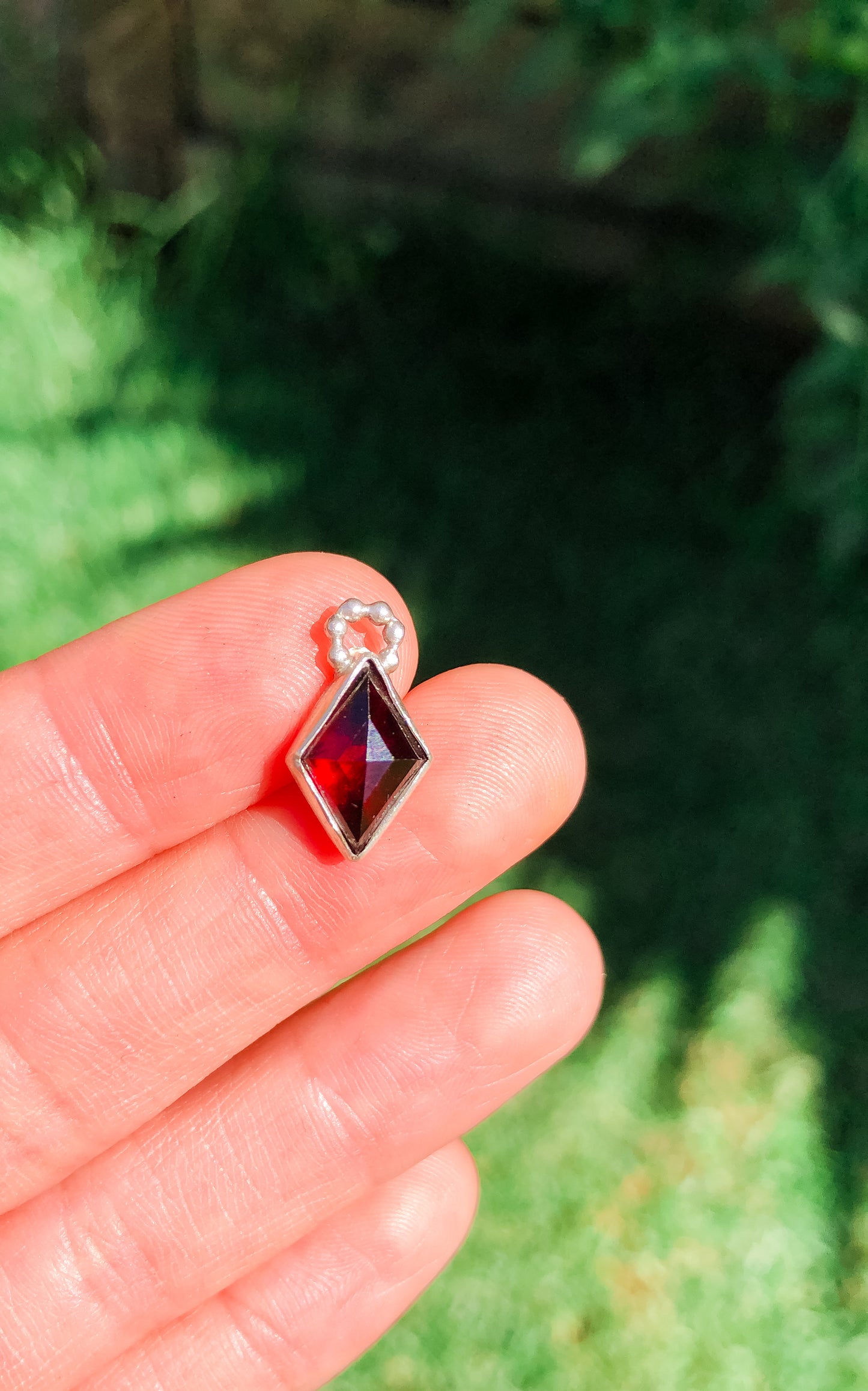 Feb Birthstone - Garnet Kite Pendant - Sterling Silver