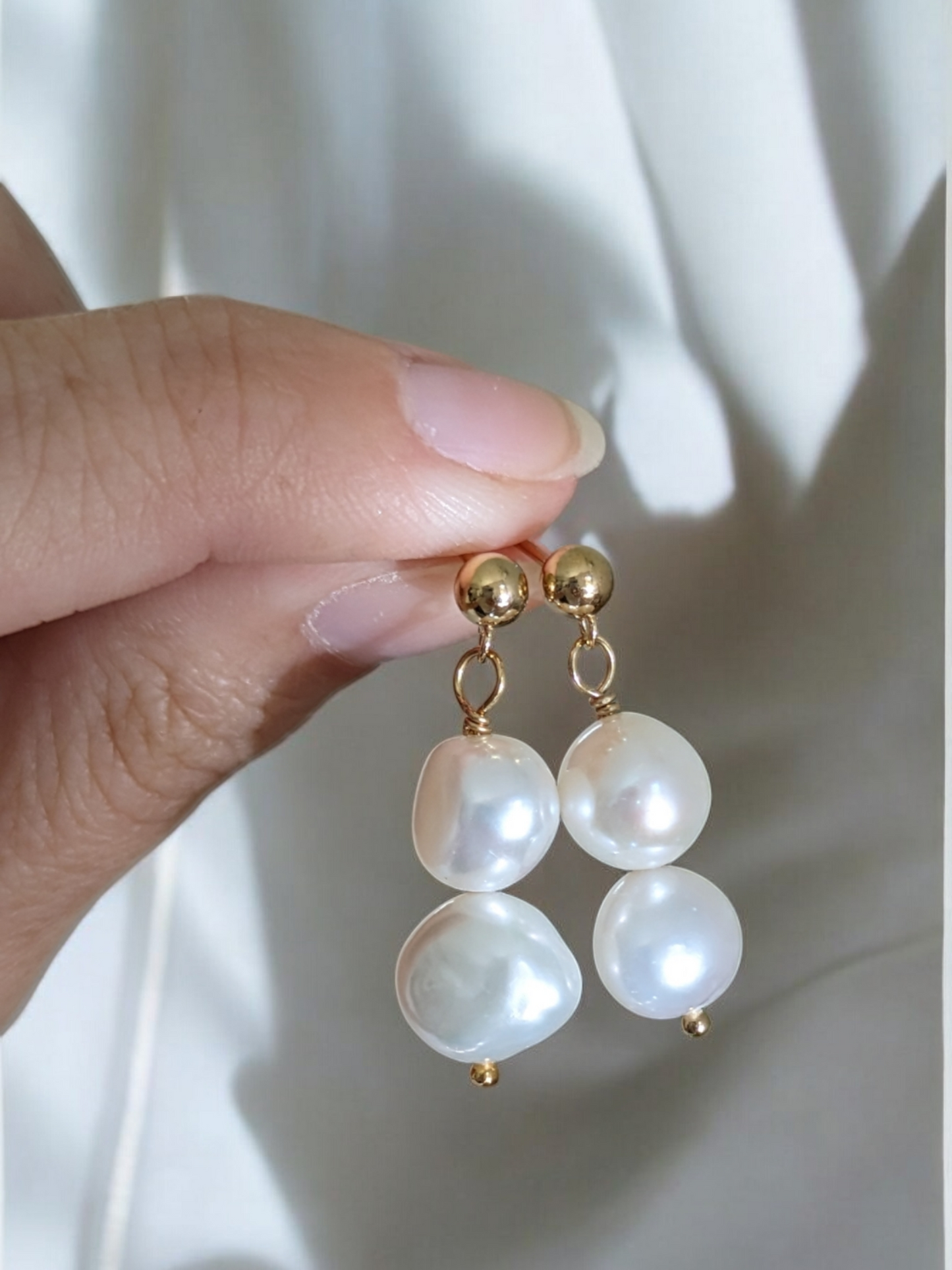 Saige Stud Earrings - Freshwater Pearl Stud Dangle Earrings