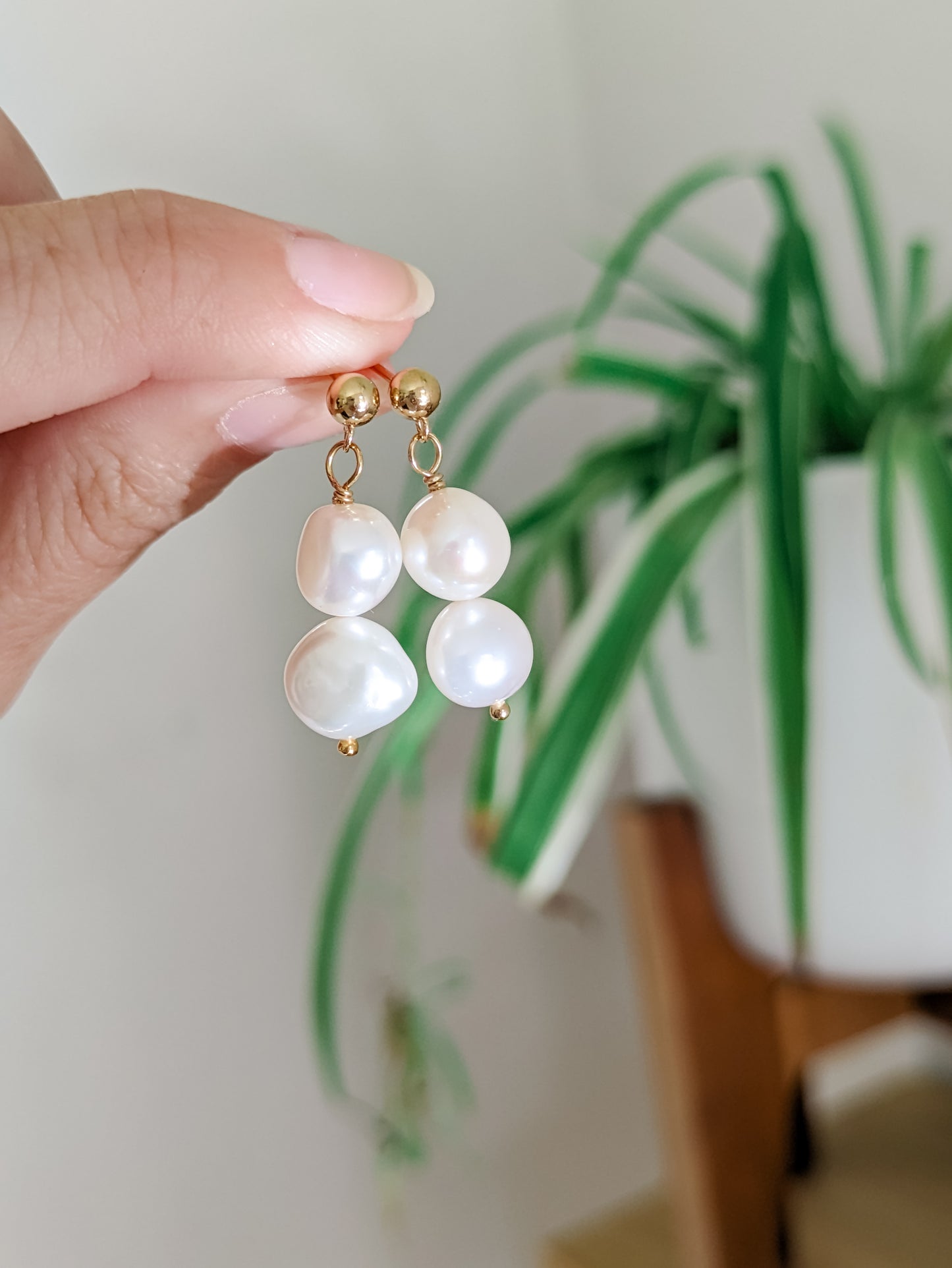 Saige Stud Earrings - Freshwater Pearl Stud Dangle Earrings